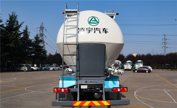 3915k1体育十年品牌值得信赖粉罐车