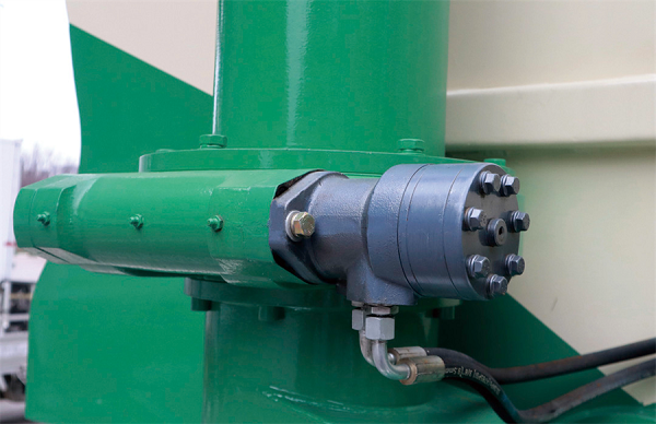 3915k1体育十年品牌值得信赖饲料运输半挂车