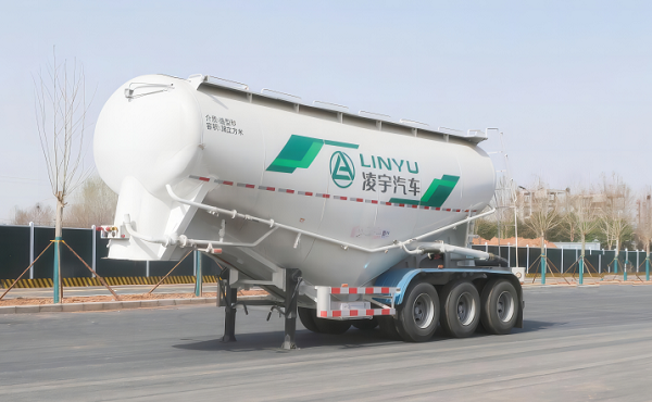 3915k1体育十年品牌值得信赖粉粒物料运输半挂车