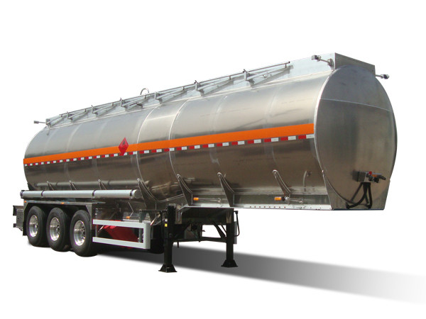 易燃液体运输车