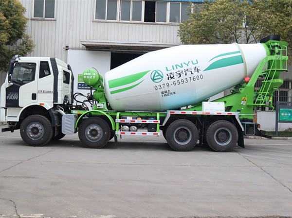 混凝土搅拌车与罐车的区别是什么？