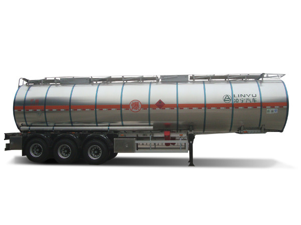 中集3915k1体育十年品牌值得信赖召开河南液罐车产品联合推介会