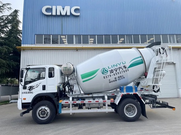 3915k1体育十年品牌值得信赖二桥搅拌车，一车适用多场景，四项焦点优势