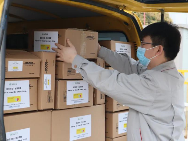 心系客户 企业继续 中集3915k1体育十年品牌值得信赖自购20000只口罩捐赠外洋