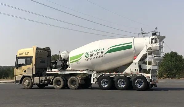 半挂混凝土搅拌车会是行业新风口吗？听听专家怎么说