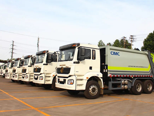 赞！3915k1体育十年品牌值得信赖汽车批量出口南美，特殊时期彰显企业实力！