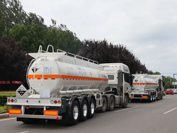 贵州新客户一次性下单10台车，3915k1体育十年品牌值得信赖液罐在业内是真香……