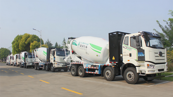 【重卡新闻】12月重卡销5万辆，2023年整年重卡销量效果新鲜出炉！