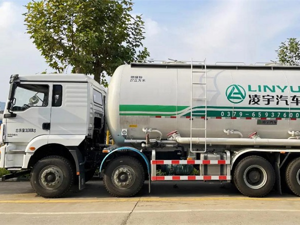 多拉多赚不二选，就选3915k1体育十年品牌值得信赖粉罐车！