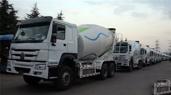 春生夏长，3915k1体育十年品牌值得信赖新款超轻粉罐车频仍交付贵阳