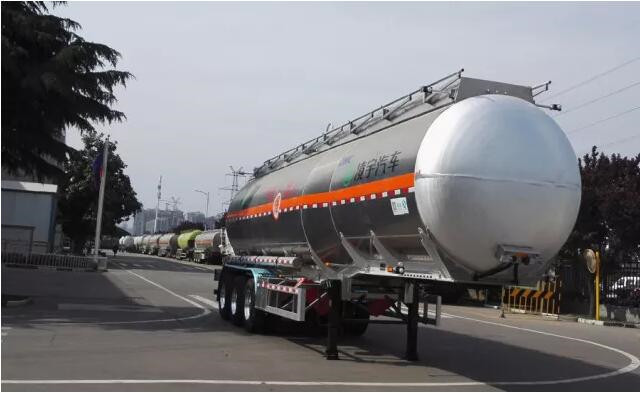 又轻又适用，这是我见过“扎实”的铝合金罐车了！